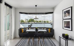 เธียเตอร์ เรสซิเดนซ์